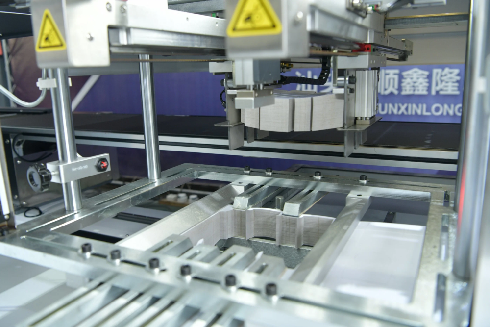 EasyCut Blank 1020 - Destacador Automático de Aparas